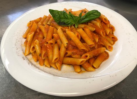 Penne with tomatoes sauce